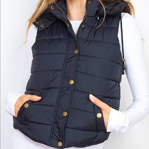 Snap button front padded hoodie vest